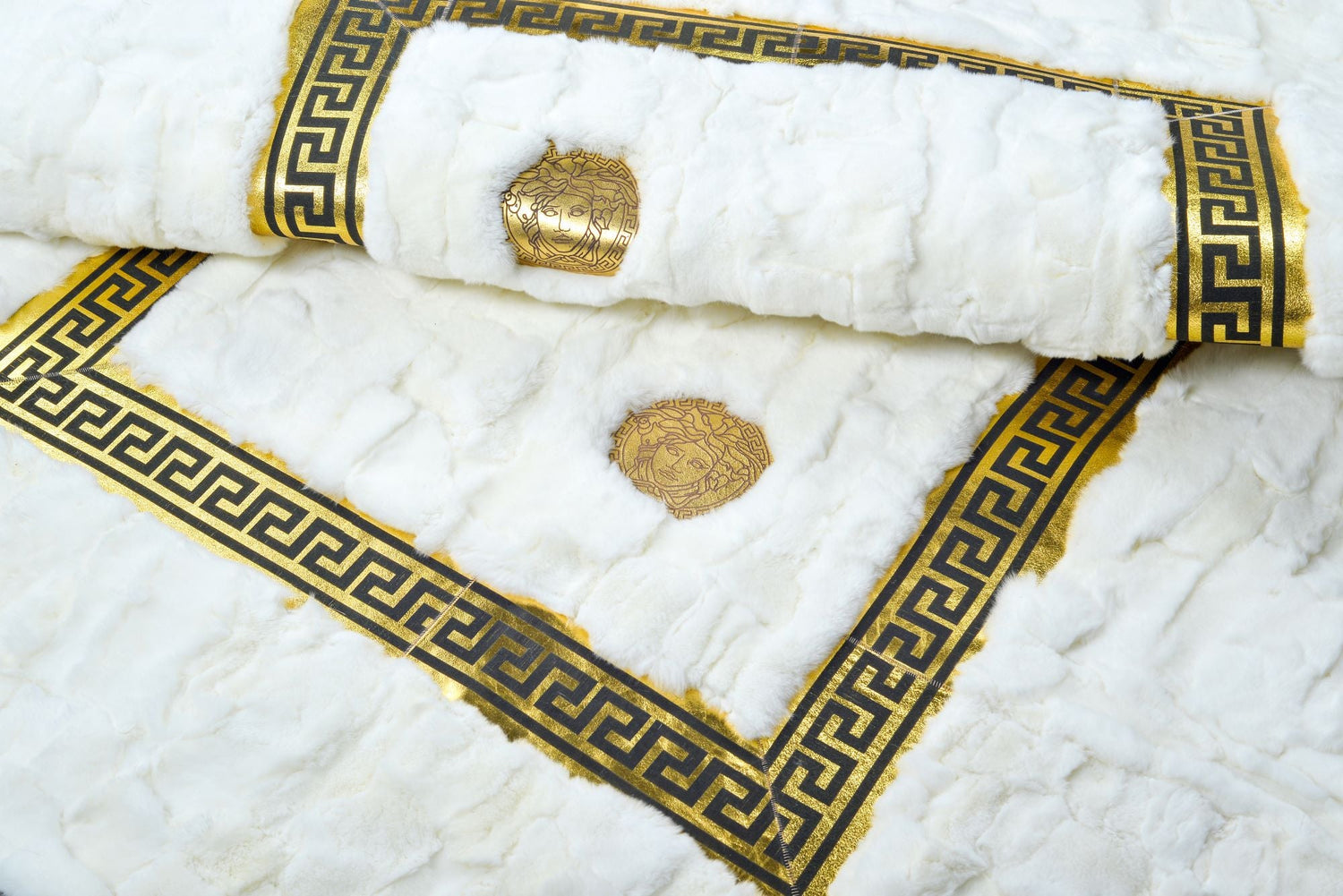 Natural fur and hide rugs sheepskin cowhide goatskin - Turkish Leather Fur